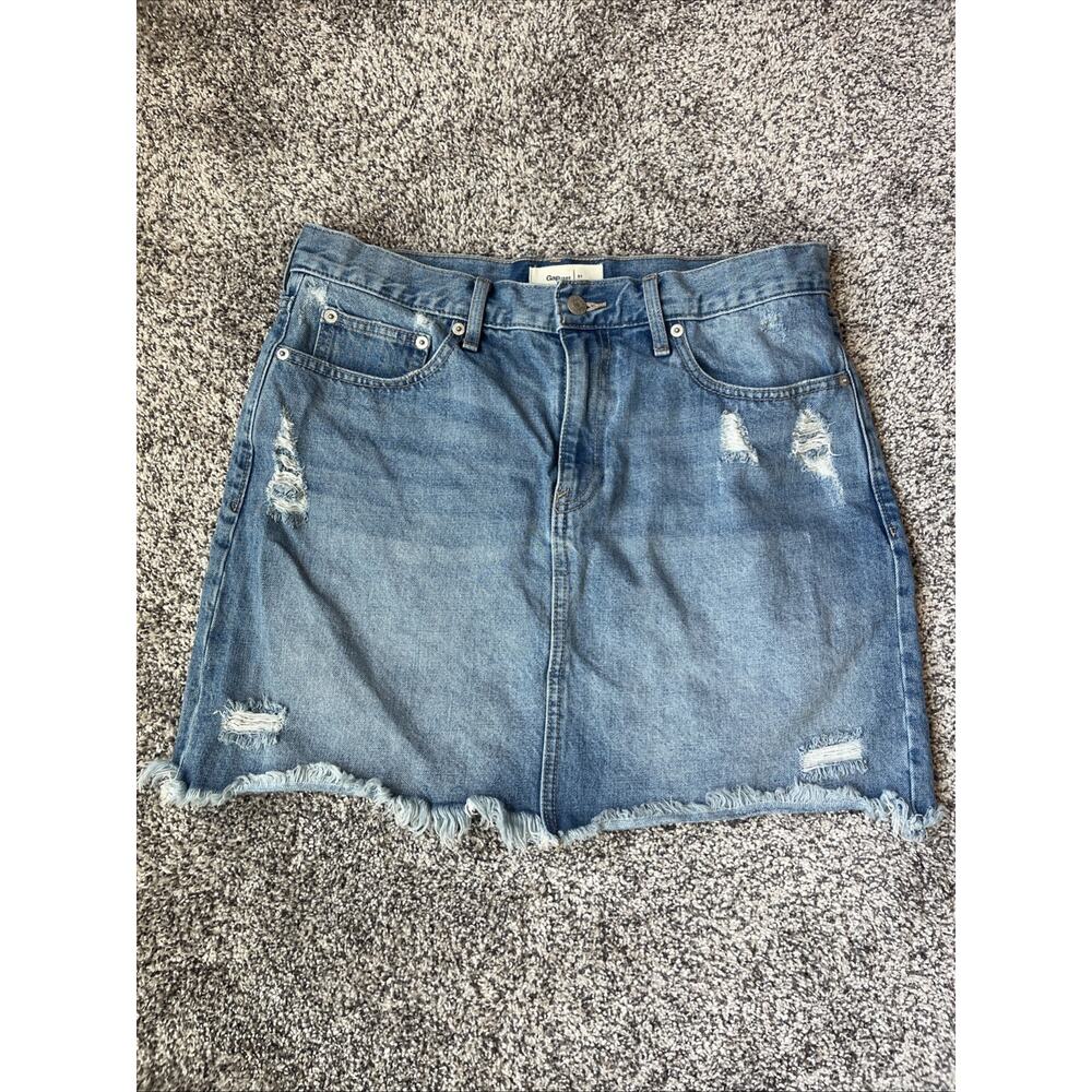 Gap 1969 Women’s Denim Short Mini Skirt Blue Jean Light Wash Frayed Hem Size 31